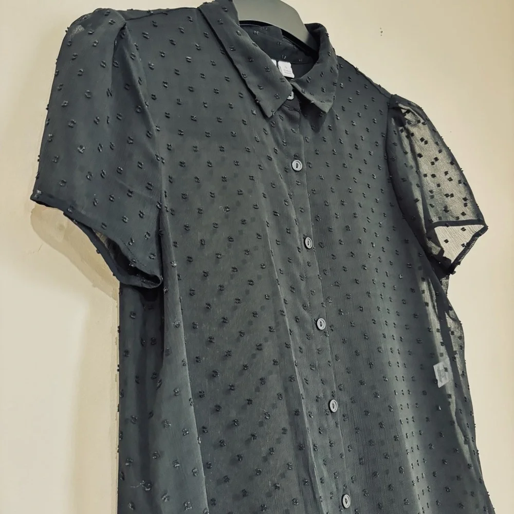 Elle black sheer button up high low short sleeve relaxed long shirt duster Small